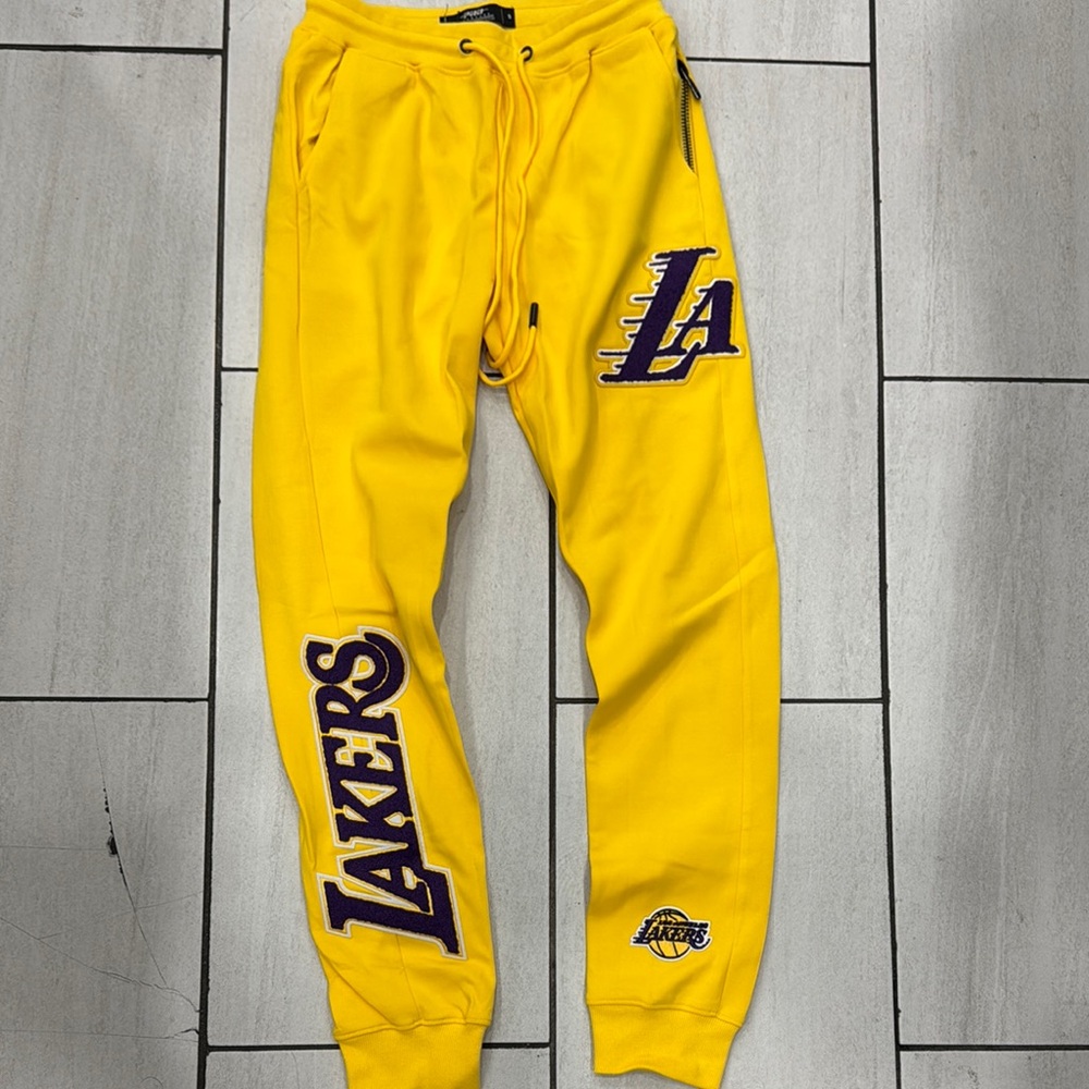 Men’s Pro Standard Lakers Chenielle Patch Yellow Gold Sweatpants